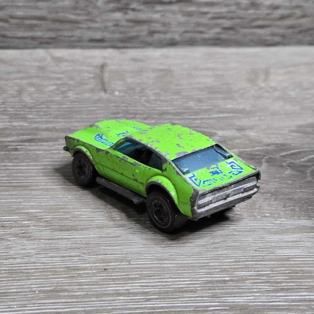 Hot Wheels Mighty Maverick Car Unisex 1:64 Light Green Redline Enamel Tested
